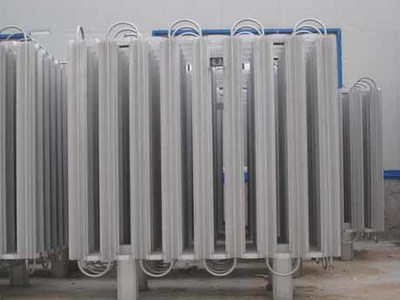 【電加熱水浴式汽化器】_